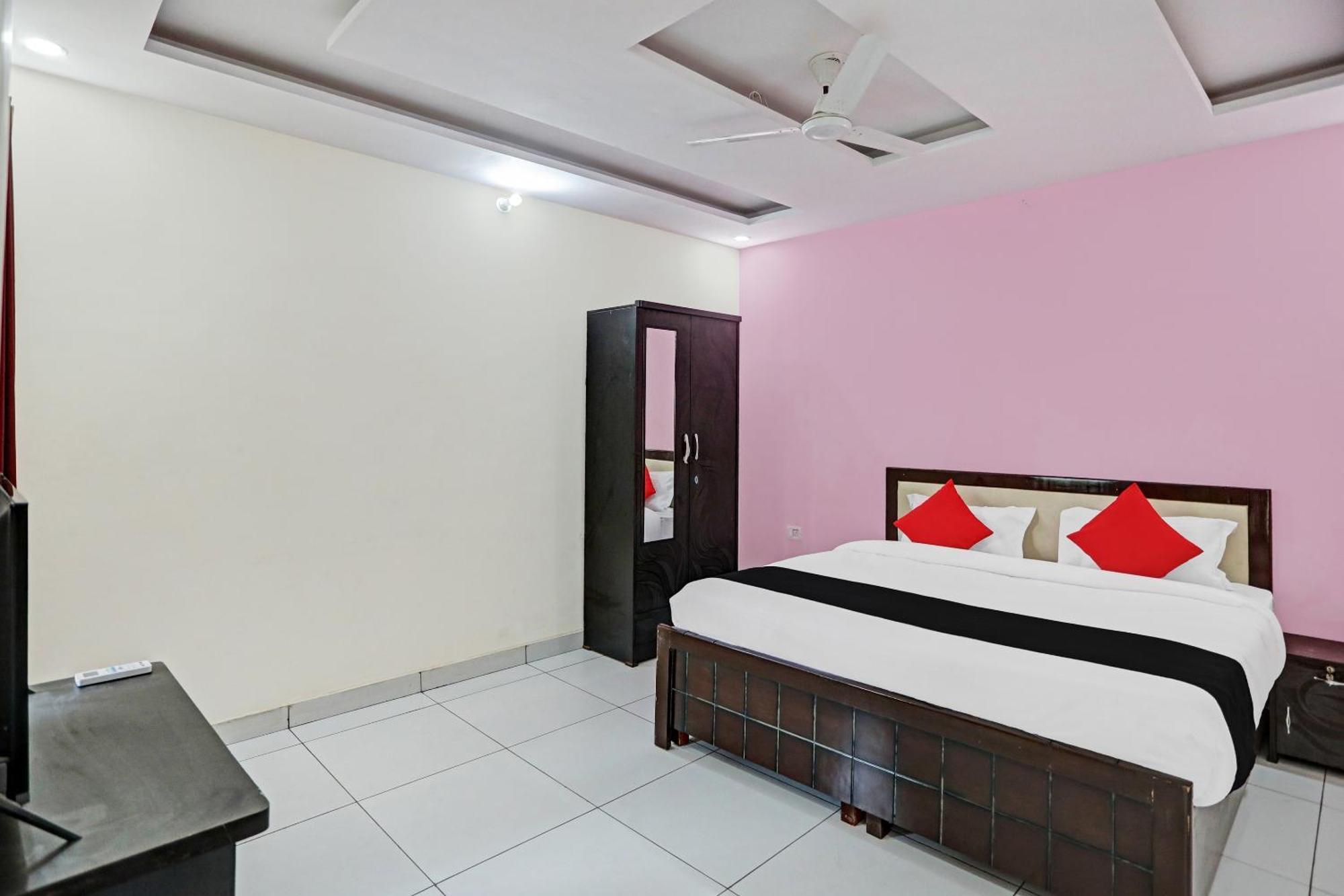 Capital O Friends Zone The Guest House Greater Noida Dış mekan fotoğraf