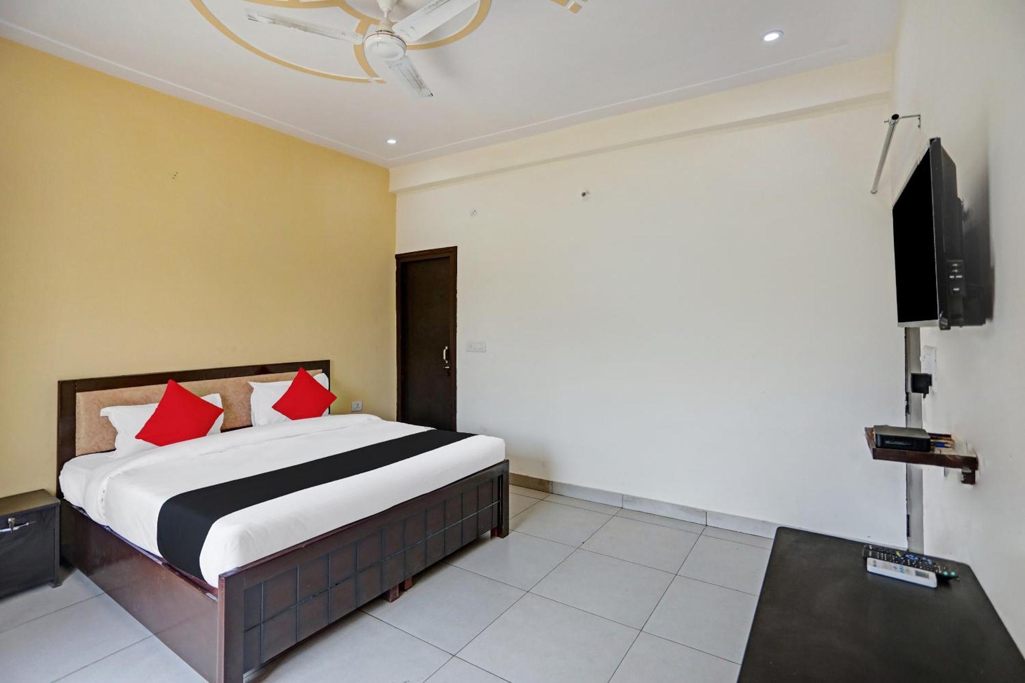 Capital O Friends Zone The Guest House Greater Noida Dış mekan fotoğraf